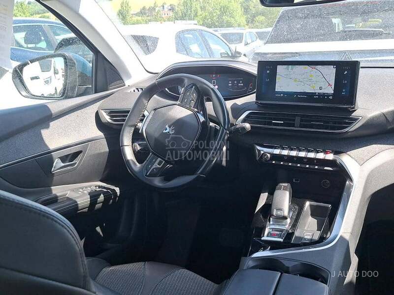 Peugeot 3008 1.5 BLUEHDI ALLURE