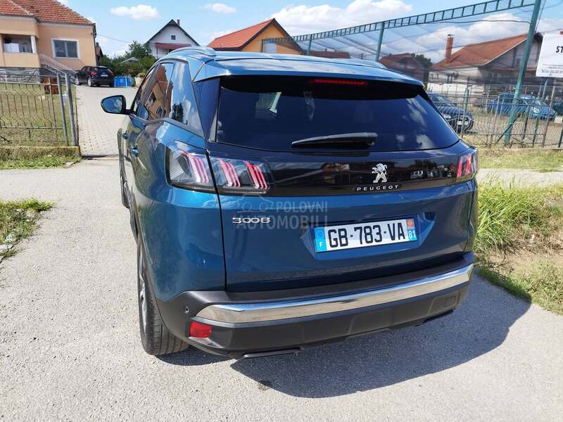 Peugeot 3008 1.5 BLUEHDI ALLURE