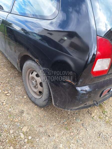 Mitsubishi Colt 