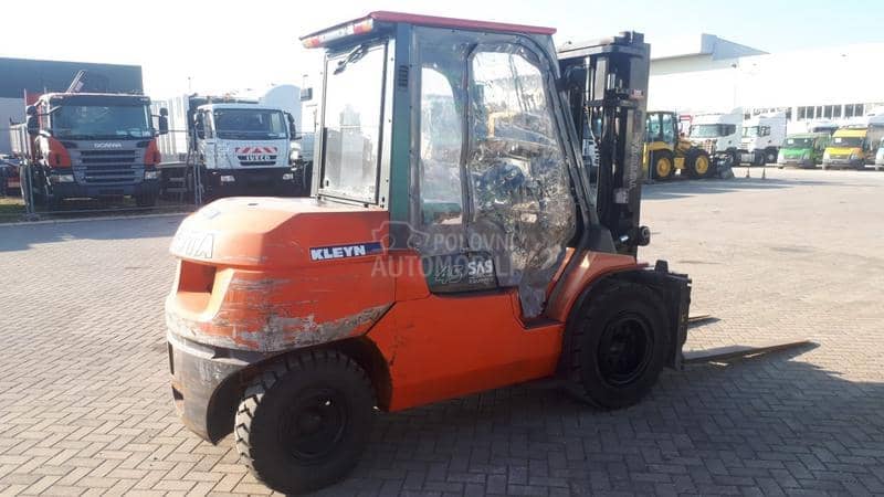 Toyota Bočni pomak /RENT/PRODAJA