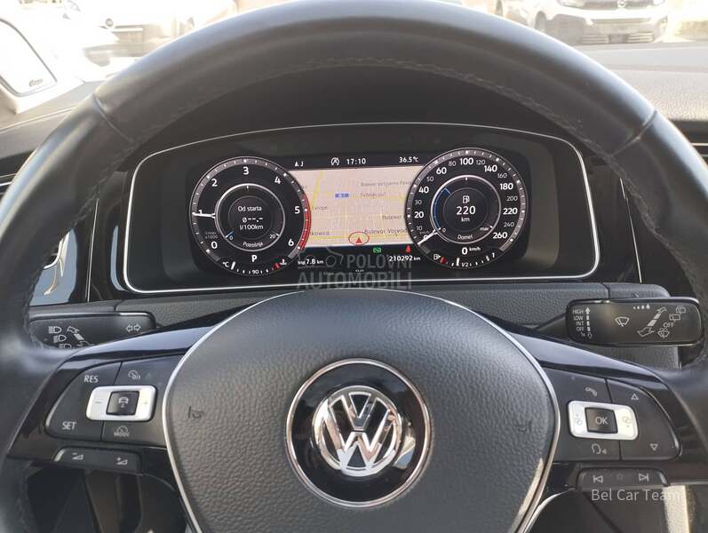 Volkswagen Golf 7 1.6 R LINE