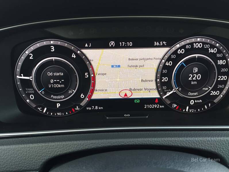 Volkswagen Golf 7 1.6 R LINE