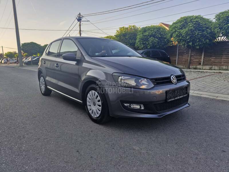 Volkswagen Polo 1.2b 5v k l i m a