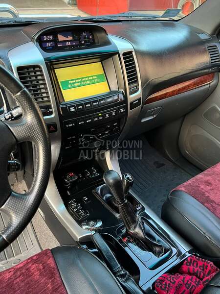 Toyota Land Cruiser 
