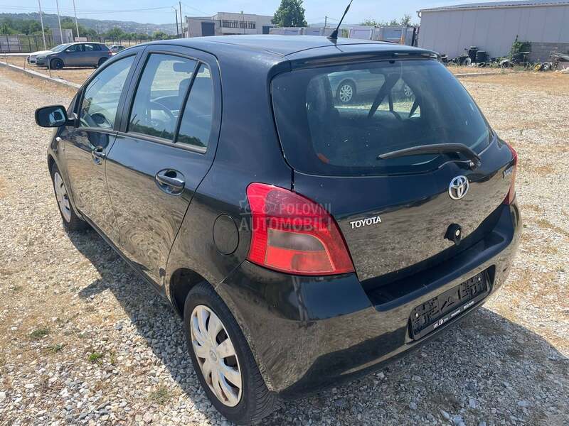 Toyota Yaris 