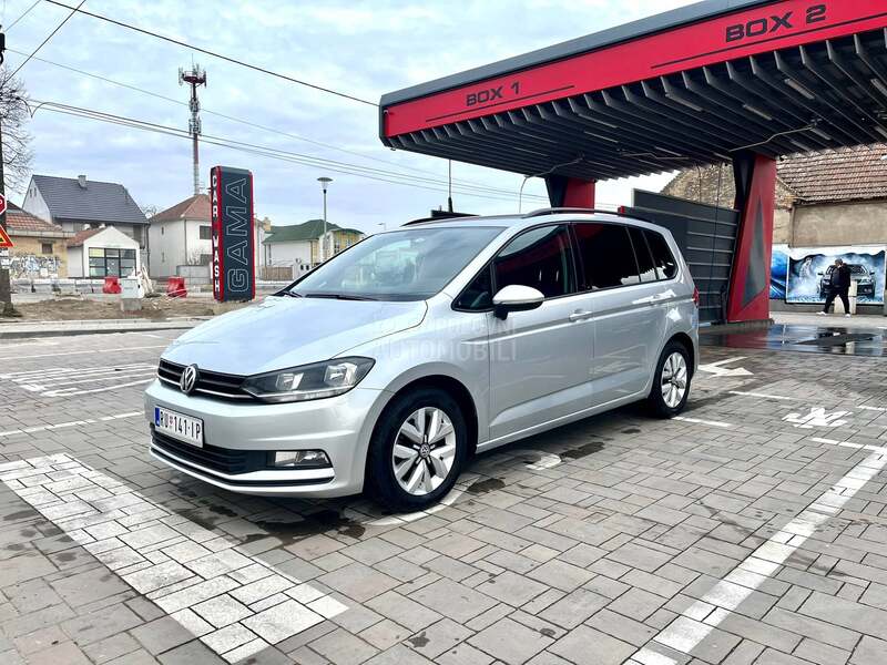 Volkswagen Touran 
