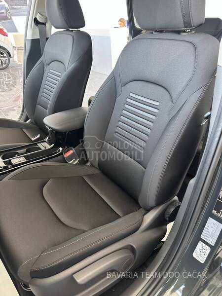 Hyundai i30 1.5 MPI 6MT