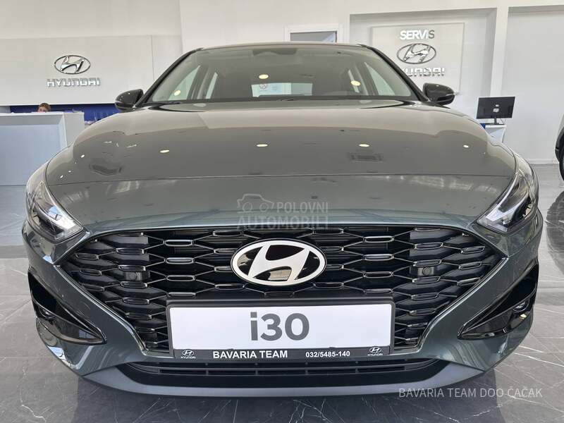 Hyundai i30 1.5 MPI 6MT