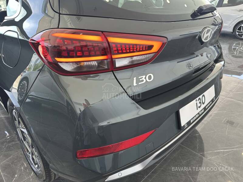 Hyundai i30 1.5 MPI 6MT