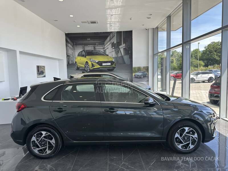 Hyundai i30 1.5 MPI 6MT