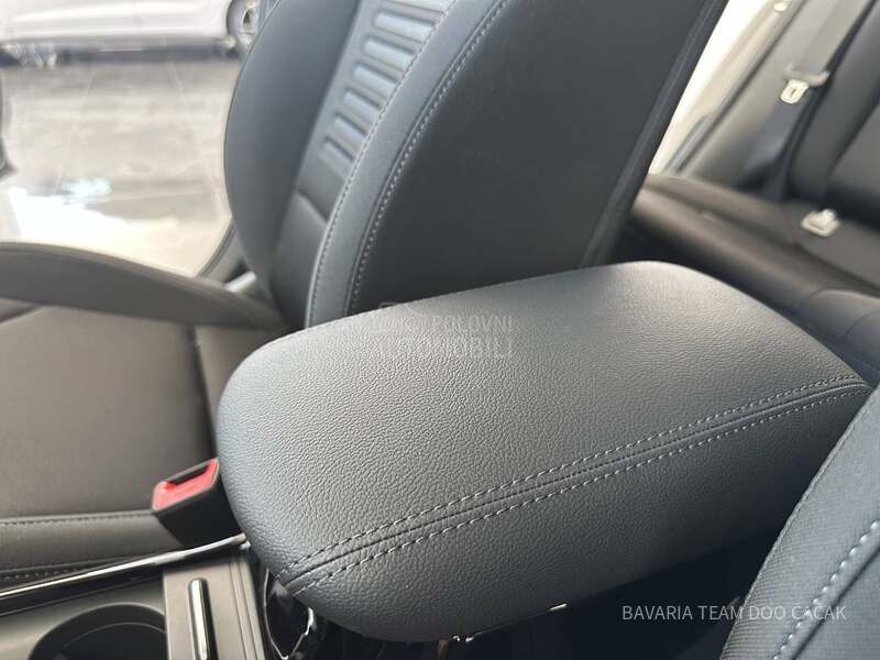 Hyundai i30 1.5 MPI 6MT