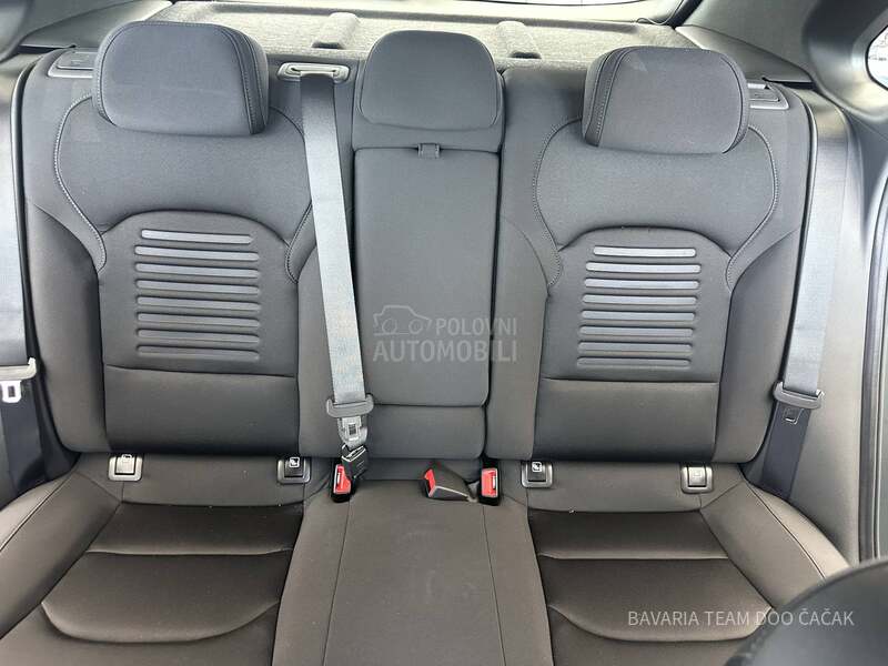 Hyundai i30 1.5 MPI 6MT