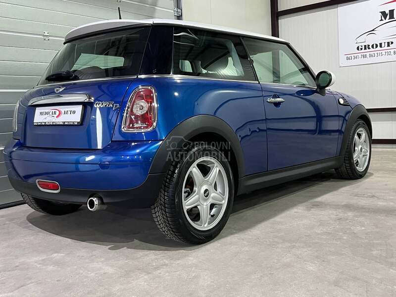MINI Cooper 
