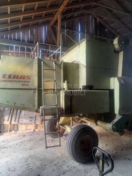 Claas Dominator 85