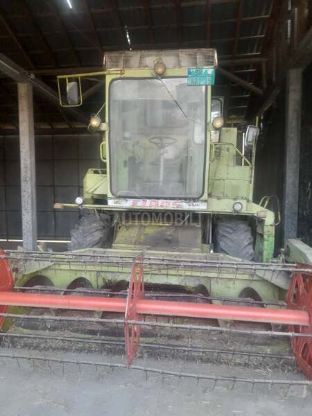 Claas Dominator 85
