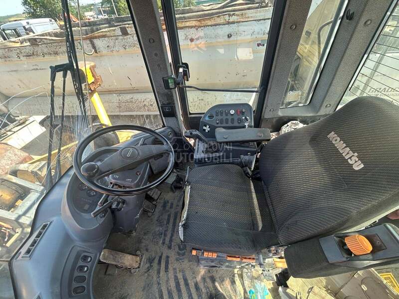 Komatsu WA 470 serija 6