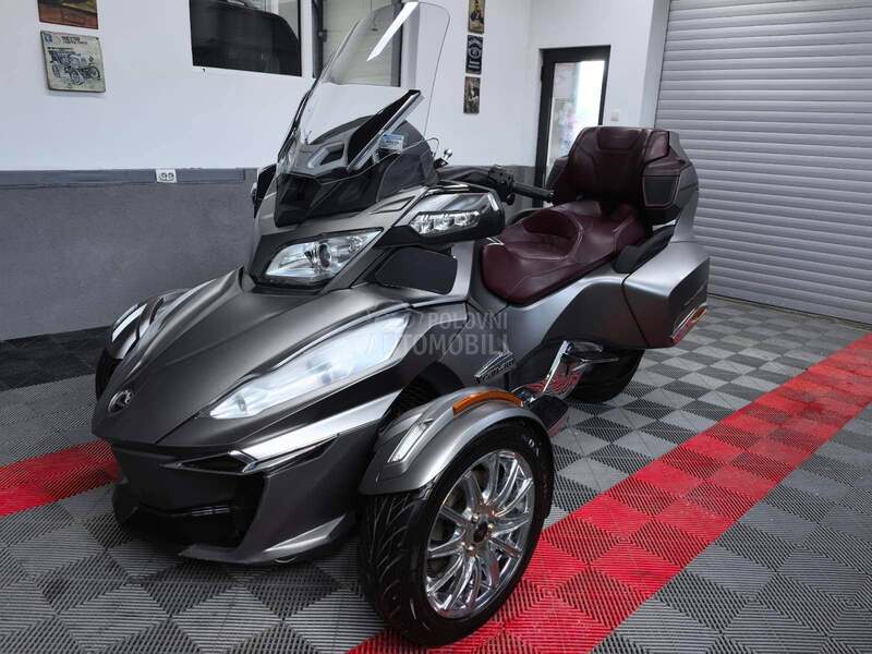 Can-Am Spyder 1330