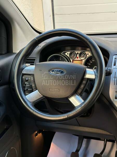 Ford Kuga 2.0TDCI/TITANIUM