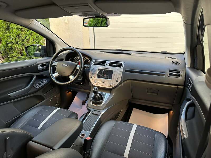 Ford Kuga 2.0TDCI/TITANIUM