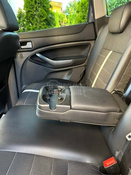 Ford Kuga 2.0TDCI/TITANIUM