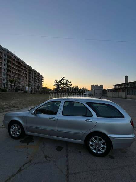 Lancia Lybra 