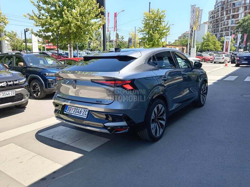 Renault Rafale Techno Hybrid 200