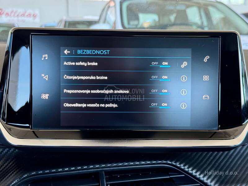 Peugeot 2008 1.2 PureTech
