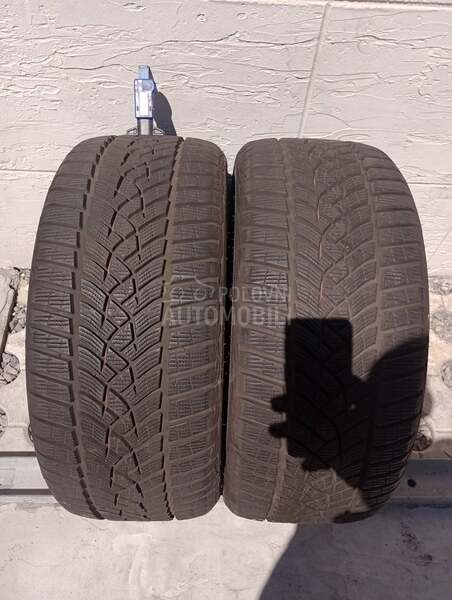 Goodyear 225/40 R18 Zimska