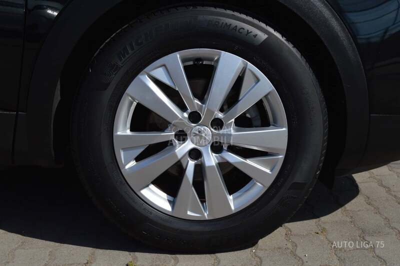 Peugeot 3008 1.5 BlueHDi130 Busin