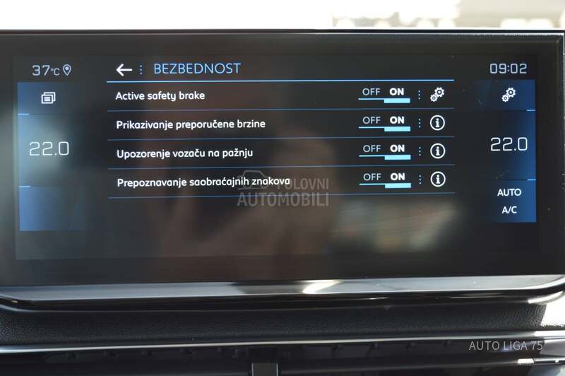 Peugeot 3008 1.5 BlueHDi130 Busin
