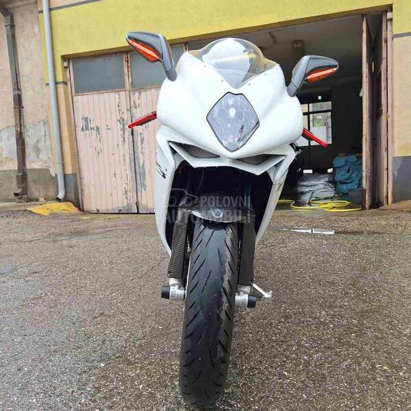 MV Agusta F3 675
