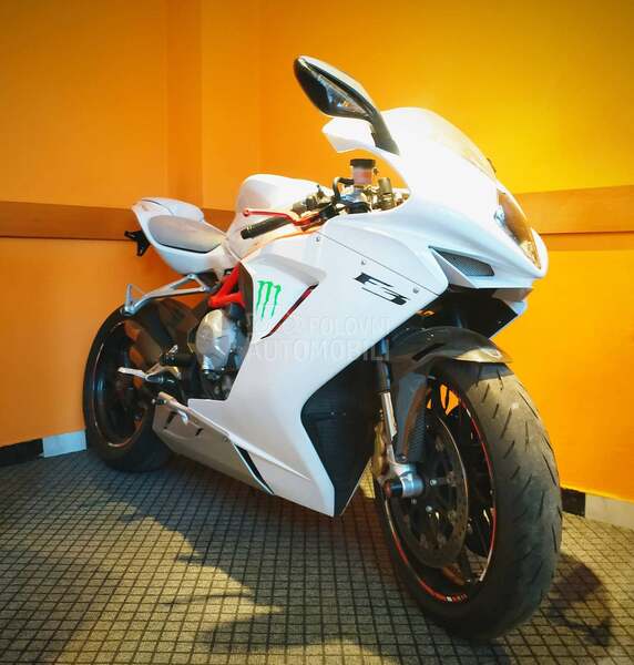 MV Agusta F3 675