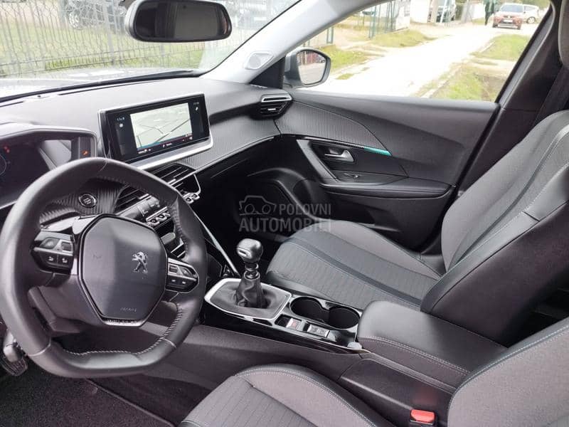 Peugeot 2008 1.5 BLUEHDI ALLURE