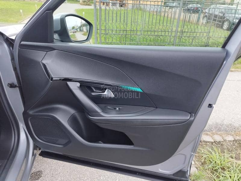 Peugeot 2008 1.5 BLUEHDI ALLURE