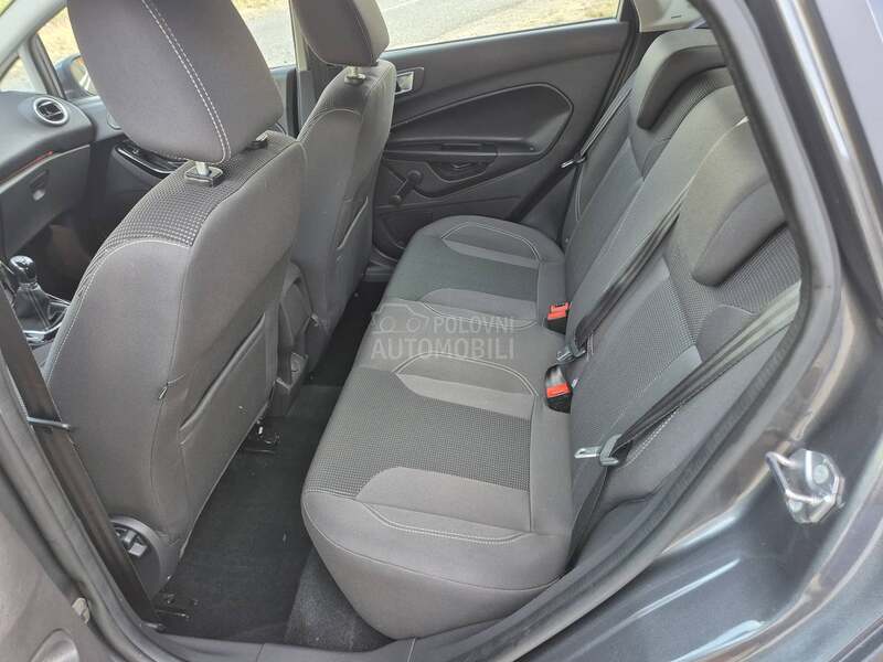 Ford Fiesta 1.0 ben  ST RESTAJL.