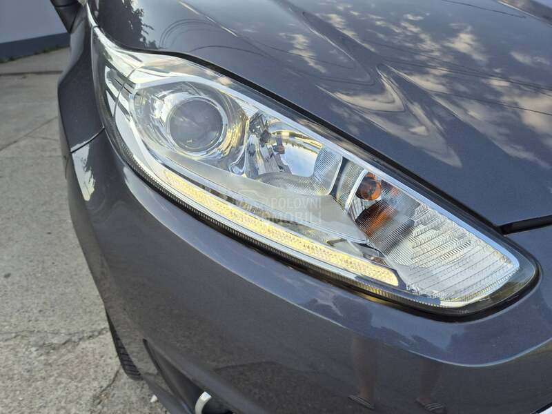 Ford Fiesta 1.0 ben  ST RESTAJL.