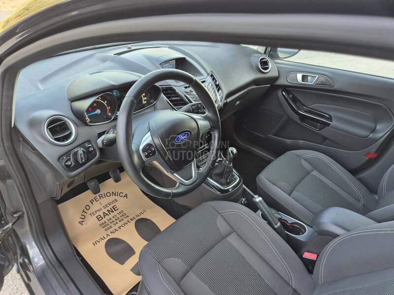 Ford Fiesta 1.0 ben  ST RESTAJL.