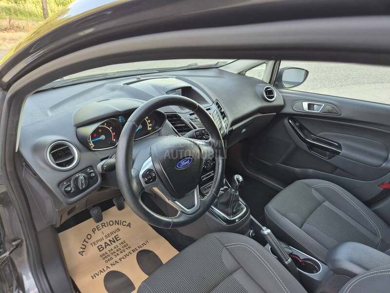 Ford Fiesta 1.0 ben  ST RESTAJL.