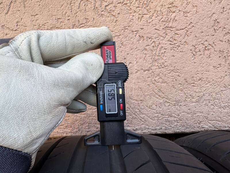 Rotalla 215/40 R17 Letnja