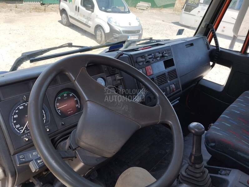 Iveco 135E18