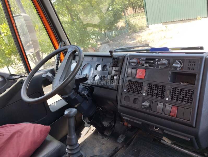 Iveco 135E18