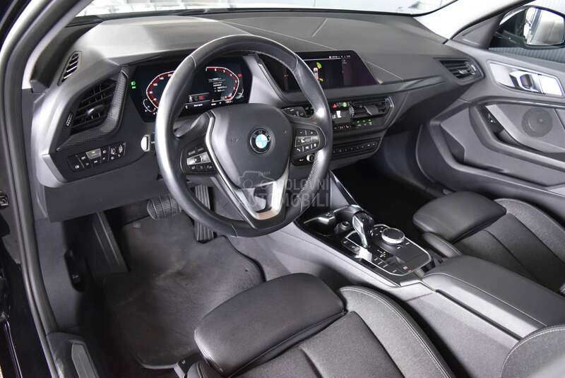 BMW 116 i sDrive AT