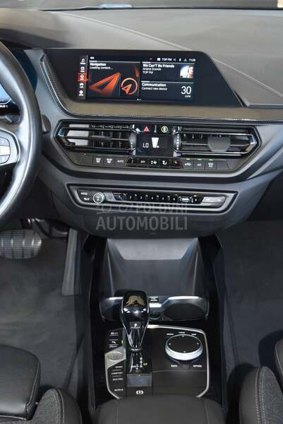 BMW 116 i sDrive AT
