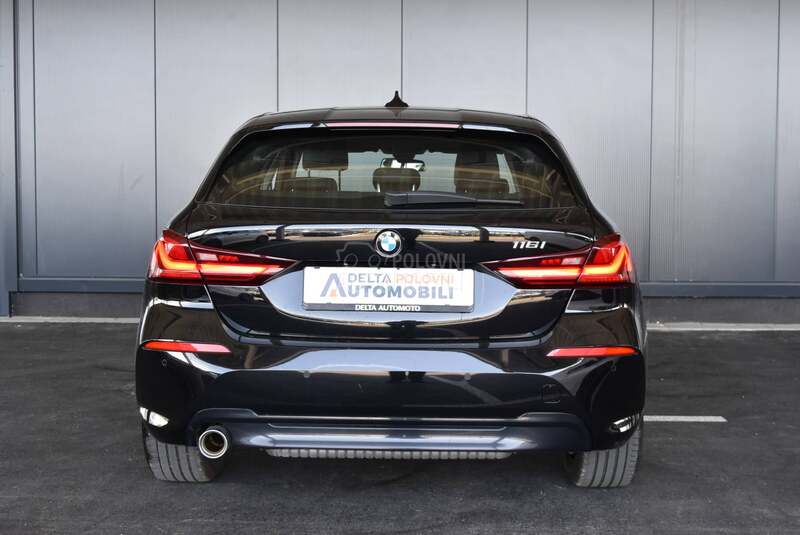 BMW 116 i sDrive AT