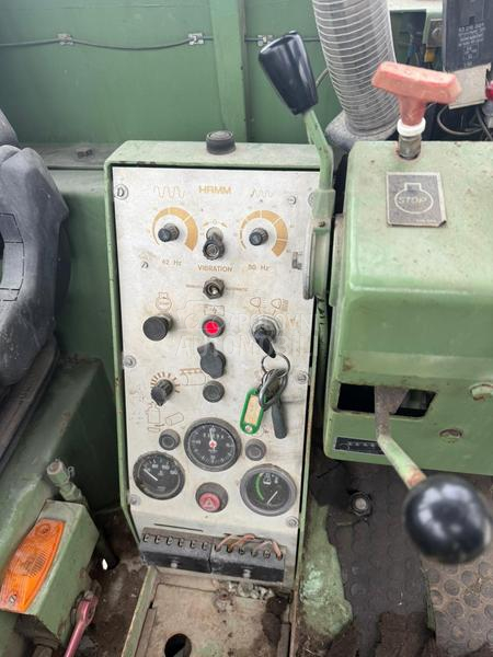 Hamm DV 8 K PEGLA GUME ASFALT