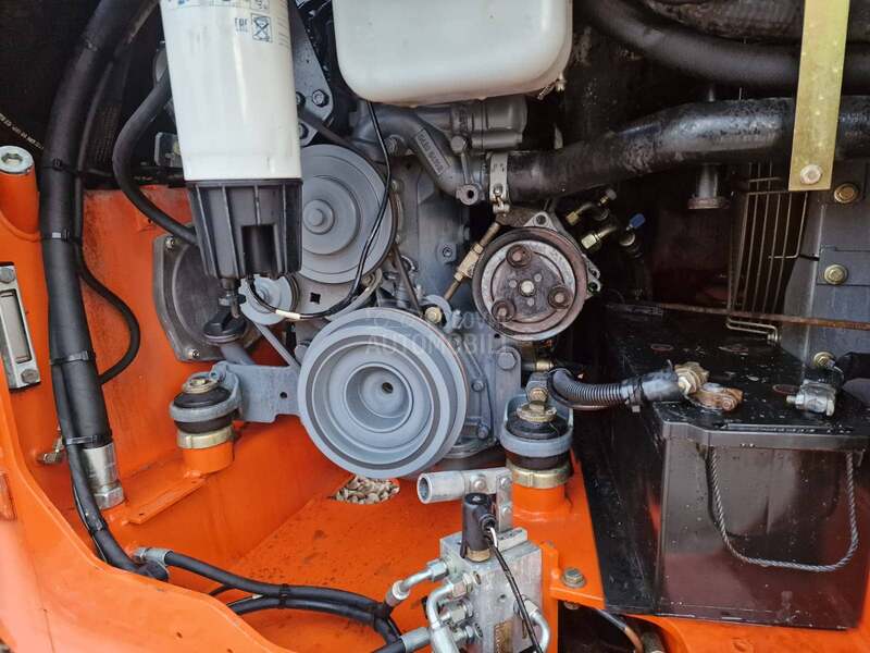 Hamm HD 110 PEGLA GUME ASFALT