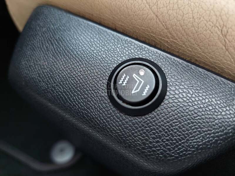 Peugeot 308 1.6BlueHDI/F U L L/