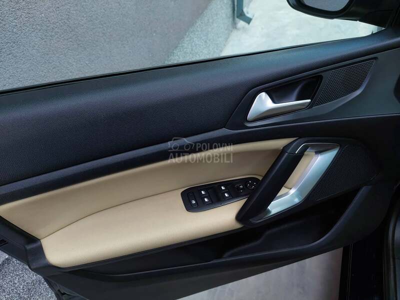 Peugeot 308 1.6BlueHDI/F U L L/