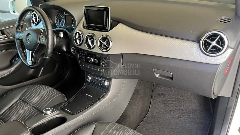 Mercedes Benz B 200 CDI SPORT