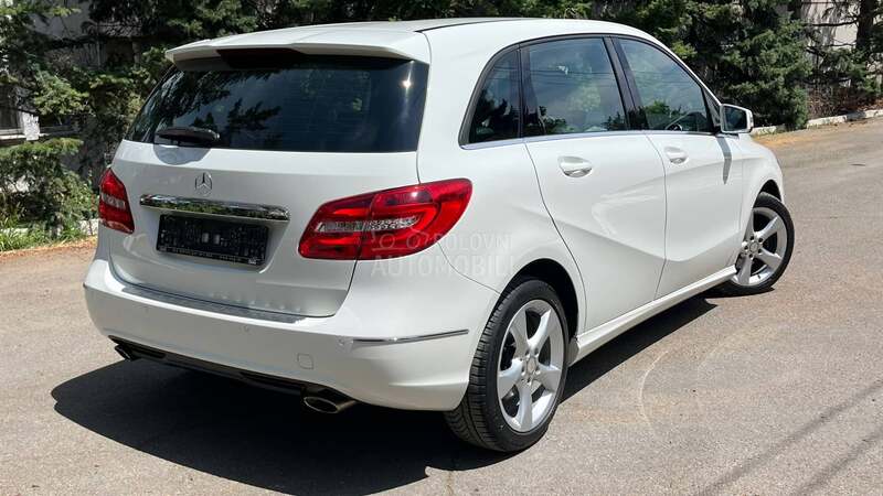 Mercedes Benz B 200 CDI SPORT